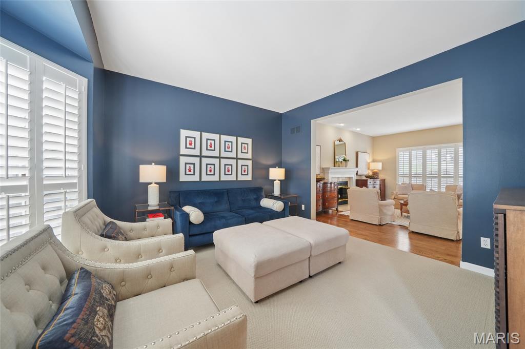 1059 Huthmaker Road Kirkwood, MO 63122 - Photo 8 of 39 Gallery Image 8