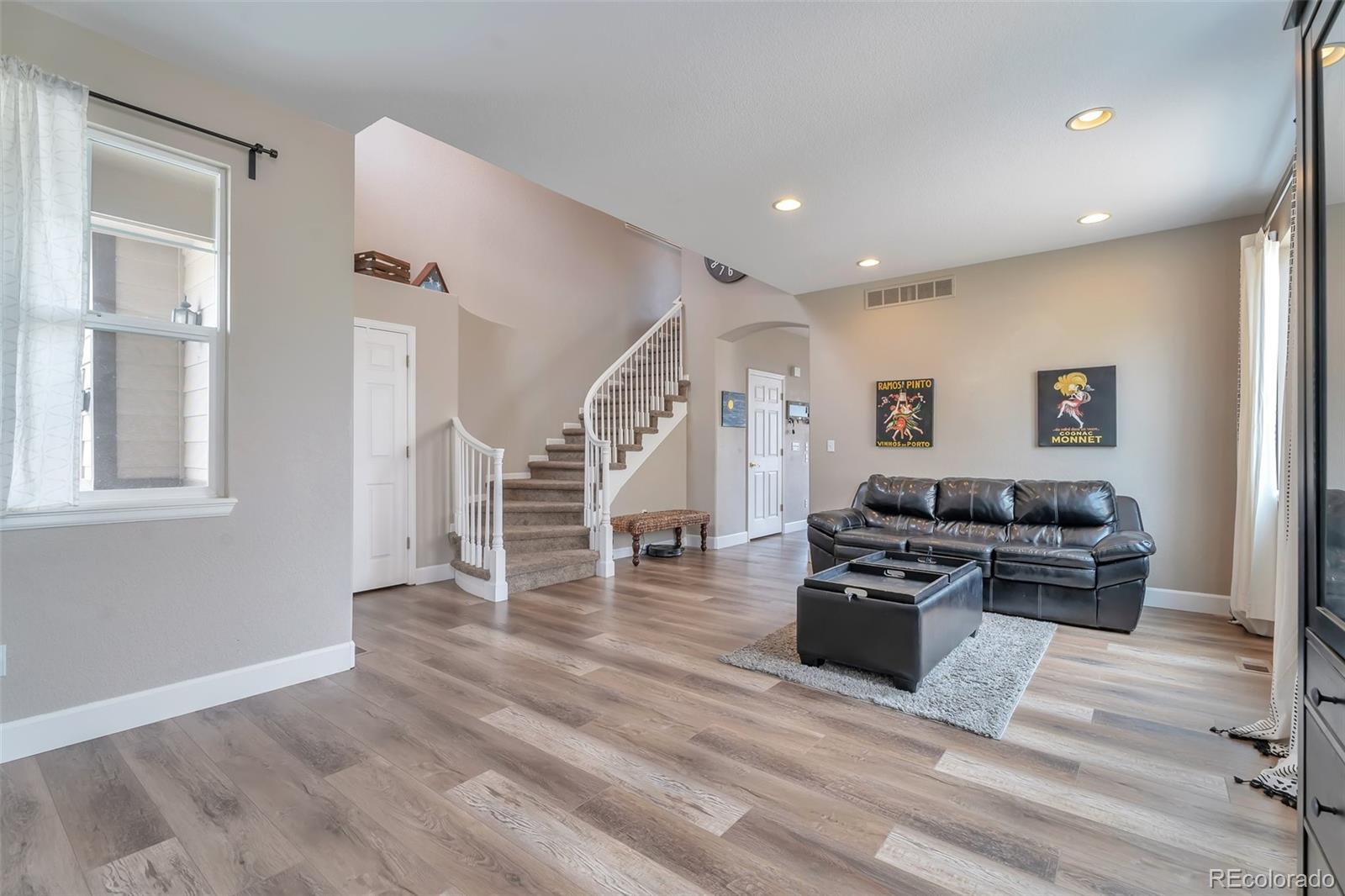 10695 Wynspire Road Highlands Ranch, CO 80130 - Photo 11 of 30