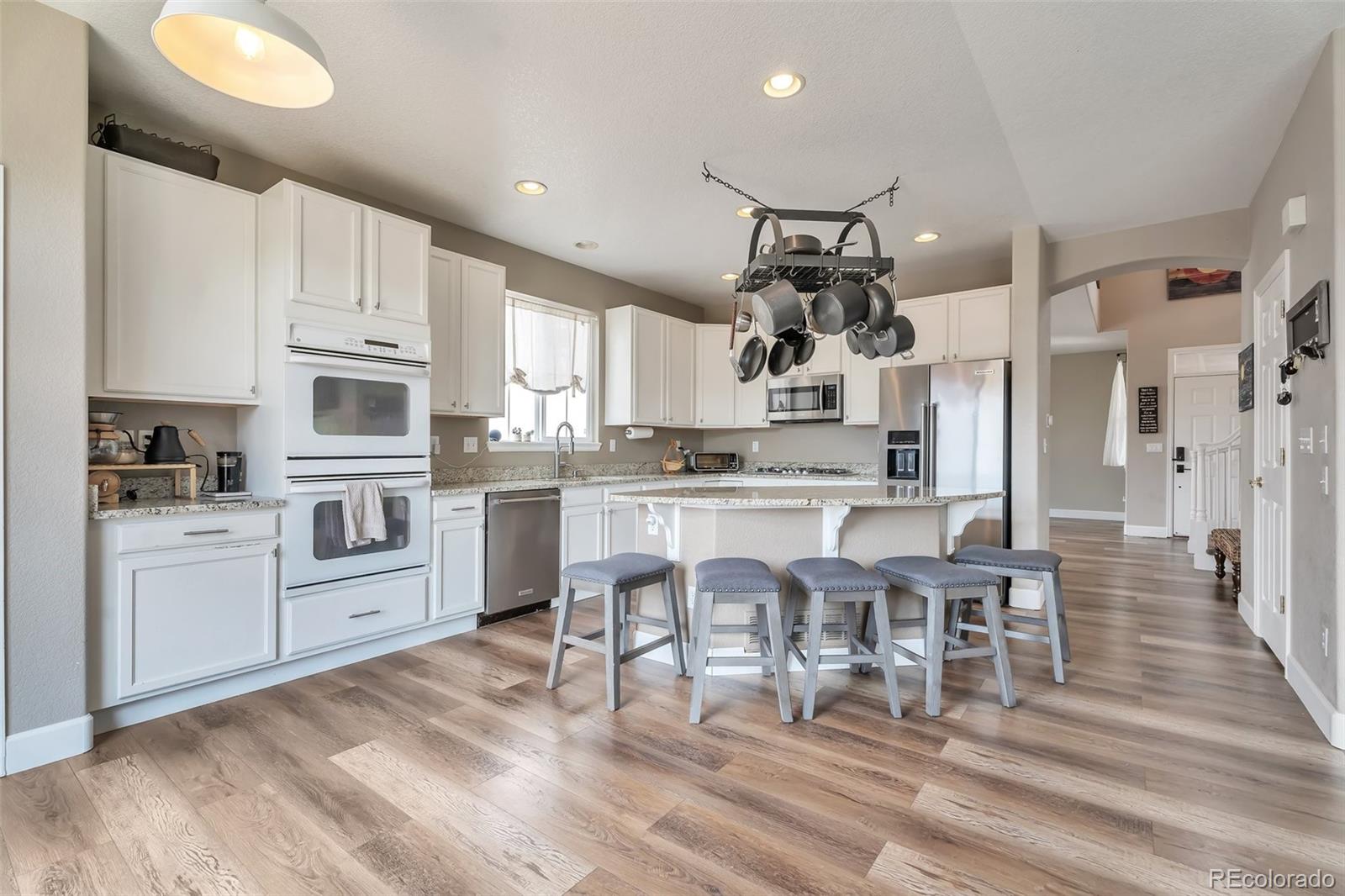 10695 Wynspire Road Highlands Ranch, CO 80130 - Photo 2 of 30