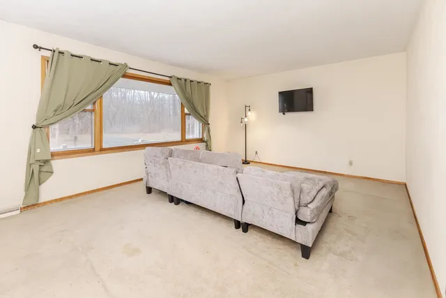 $214,900 | 118 Gottlieb Court, Creve Coeur, IL 61610