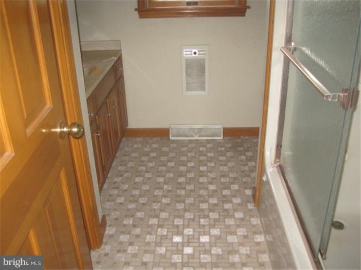 224 Shoemaker Road Bridgeton, NJ 08302 - Photo 4 of 17 Gallery Image 4
