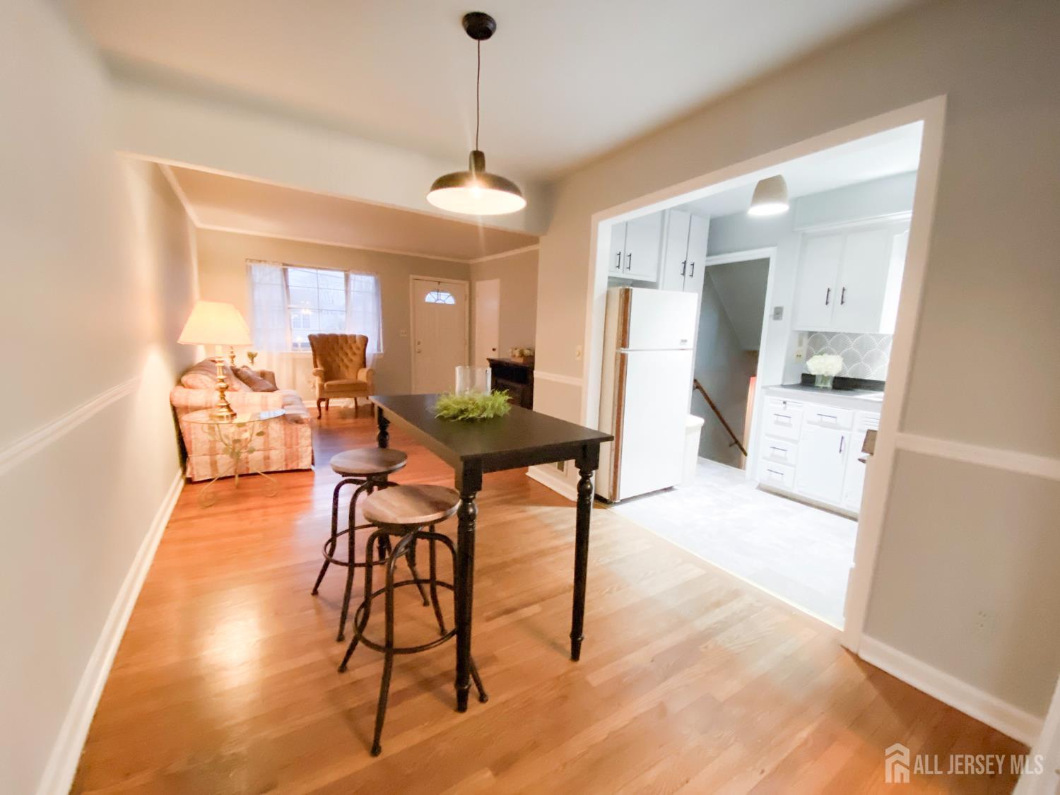 14 Pine Street Edison, NJ 08817 - Photo 11 of 30