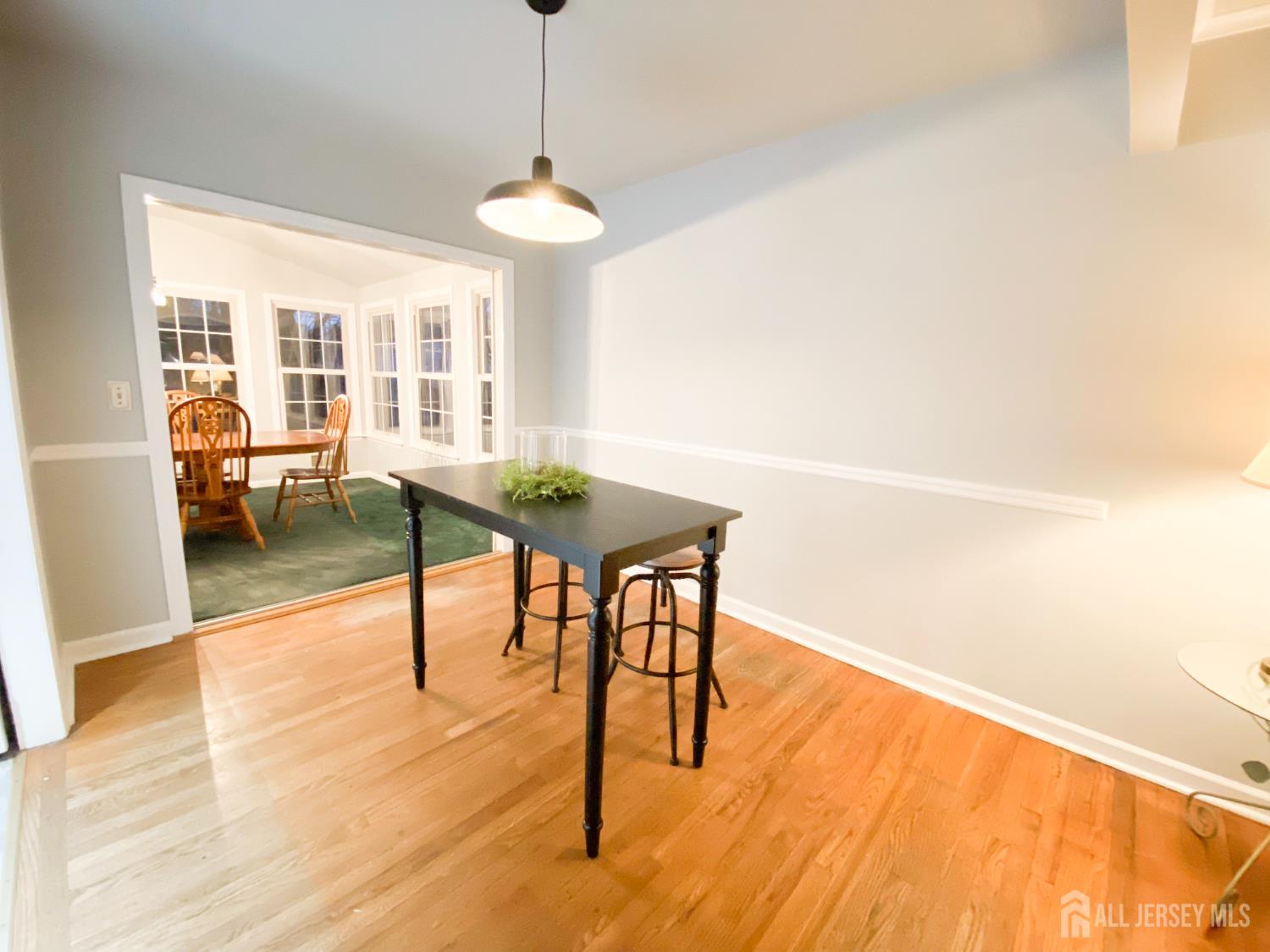 14 Pine Street Edison, NJ 08817 - Photo 12 of 30