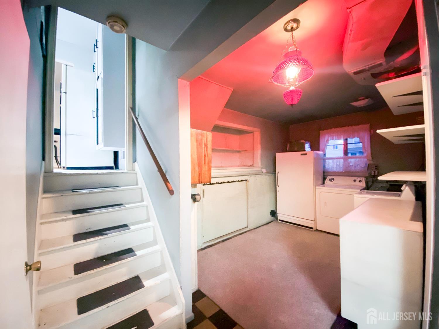 14 Pine Street Edison, NJ 08817 - Photo 16 of 30