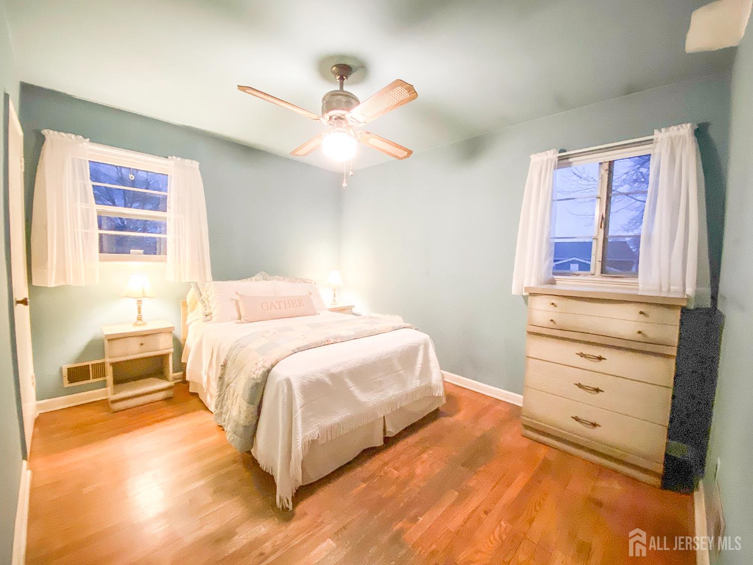 14 Pine Street Edison, NJ 08817 - Photo 21 of 30