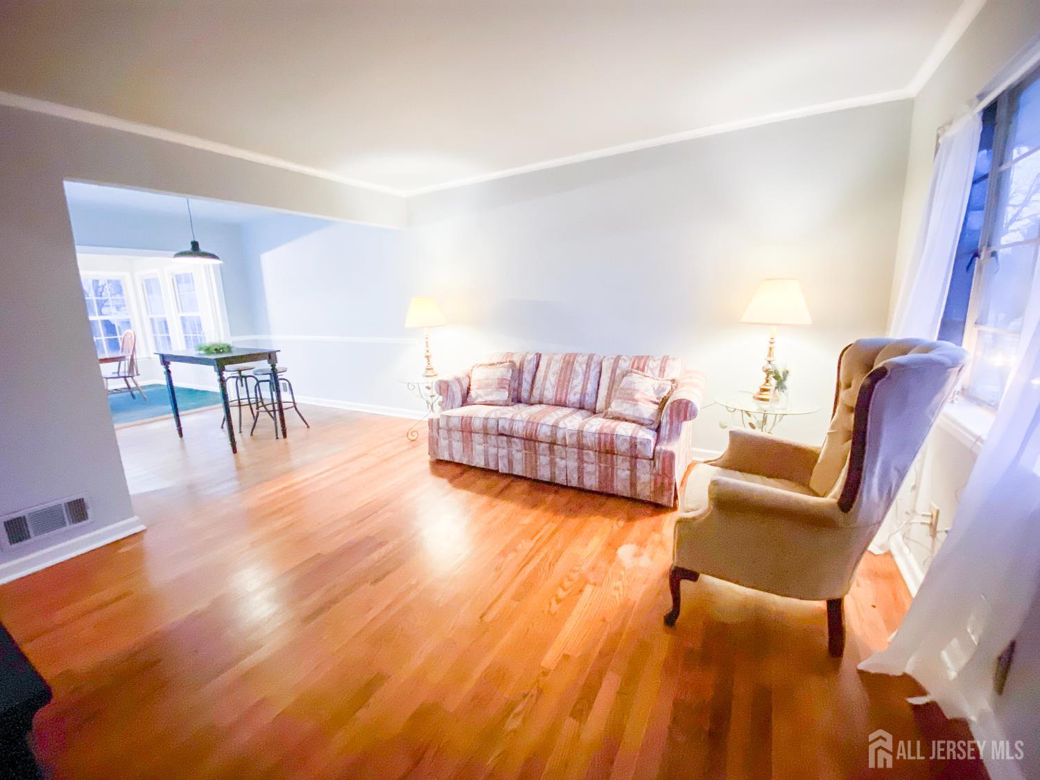 14 Pine Street Edison, NJ 08817 - Photo 6 of 30