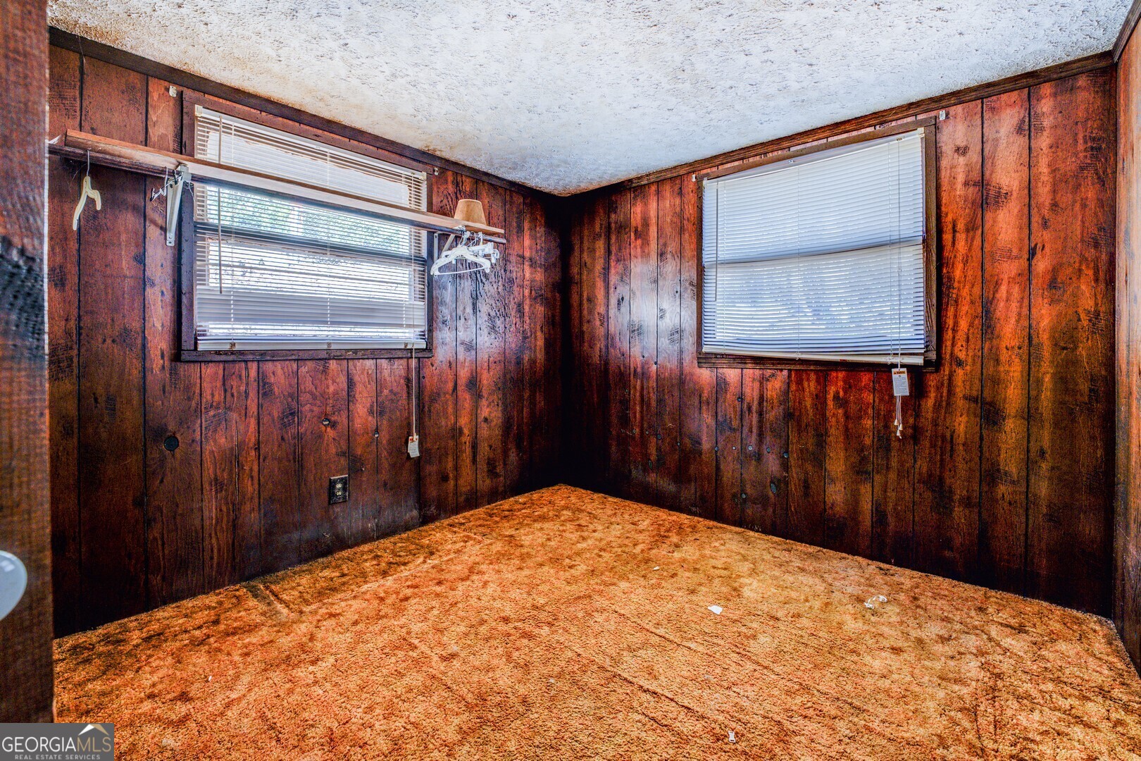 126 Shannon Way Jackson, GA 30233 - Photo 34 of 36 a bed room with a large window