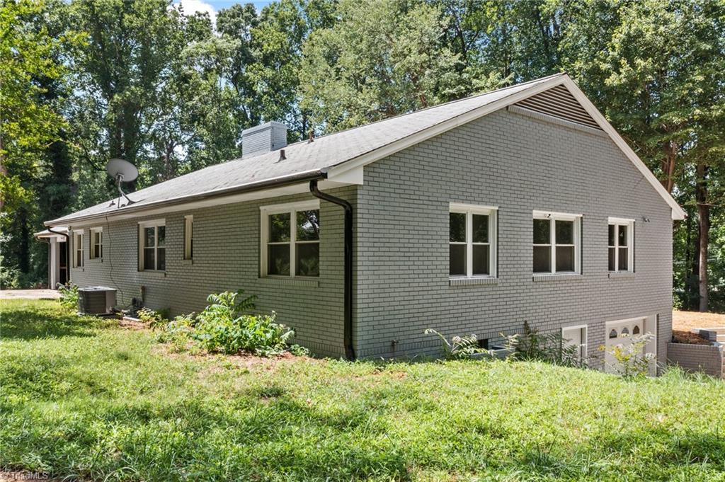3150 Sides Road Winston-Salem, NC 27127 - Photo 4 of 32 Gallery Image 4