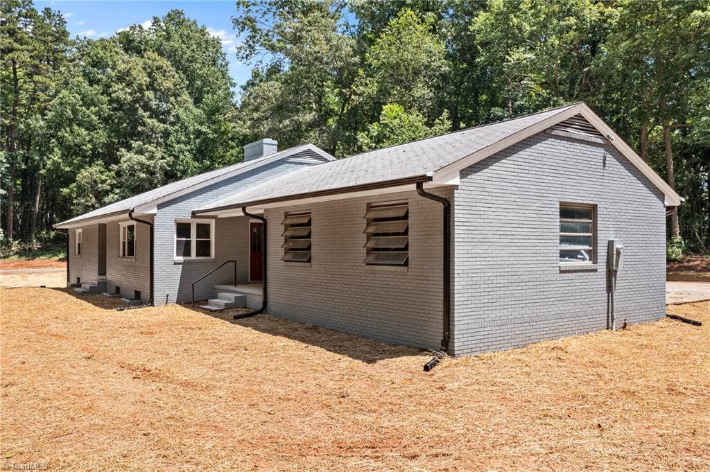 3150 Sides Road Winston-Salem, NC 27127 - Photo 5 of 32 Gallery Image 5
