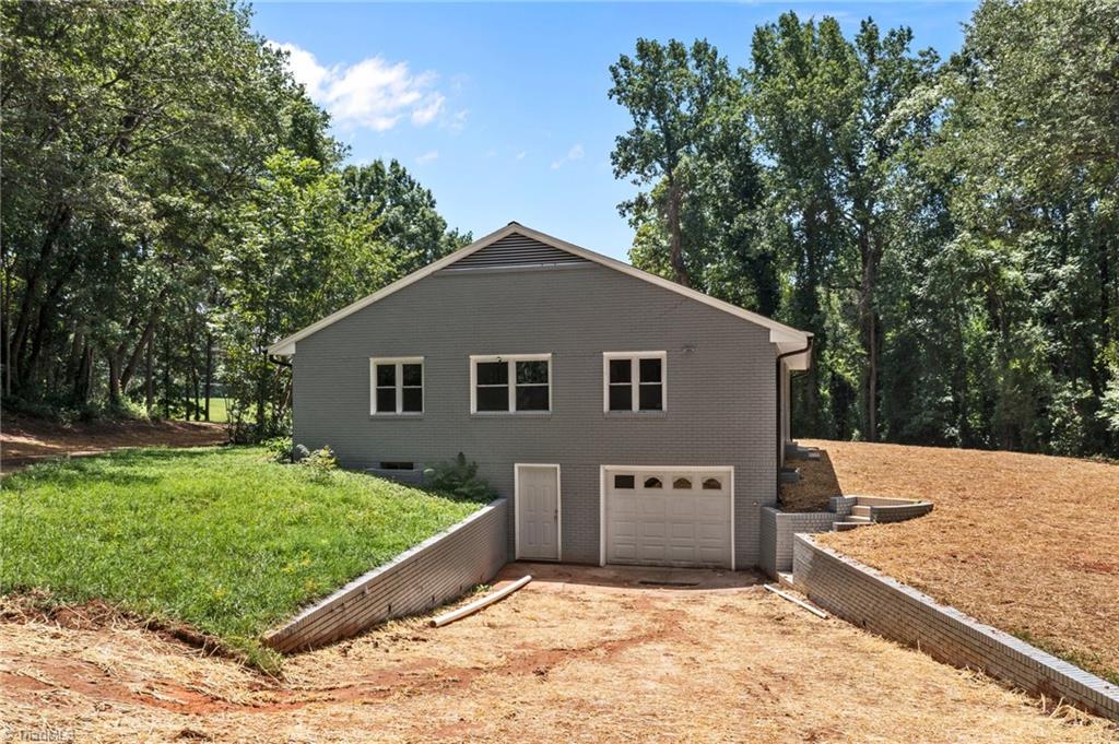 3150 Sides Road Winston-Salem, NC 27127 - Photo 6 of 32 Gallery Image 6