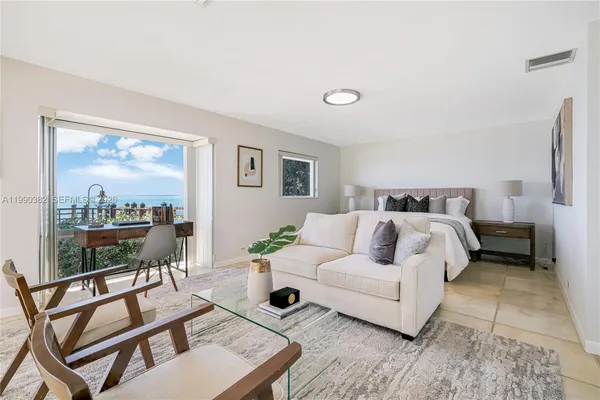 $16,800,000 | 640 South Mashta Drive, Key Biscayne, FL 33149