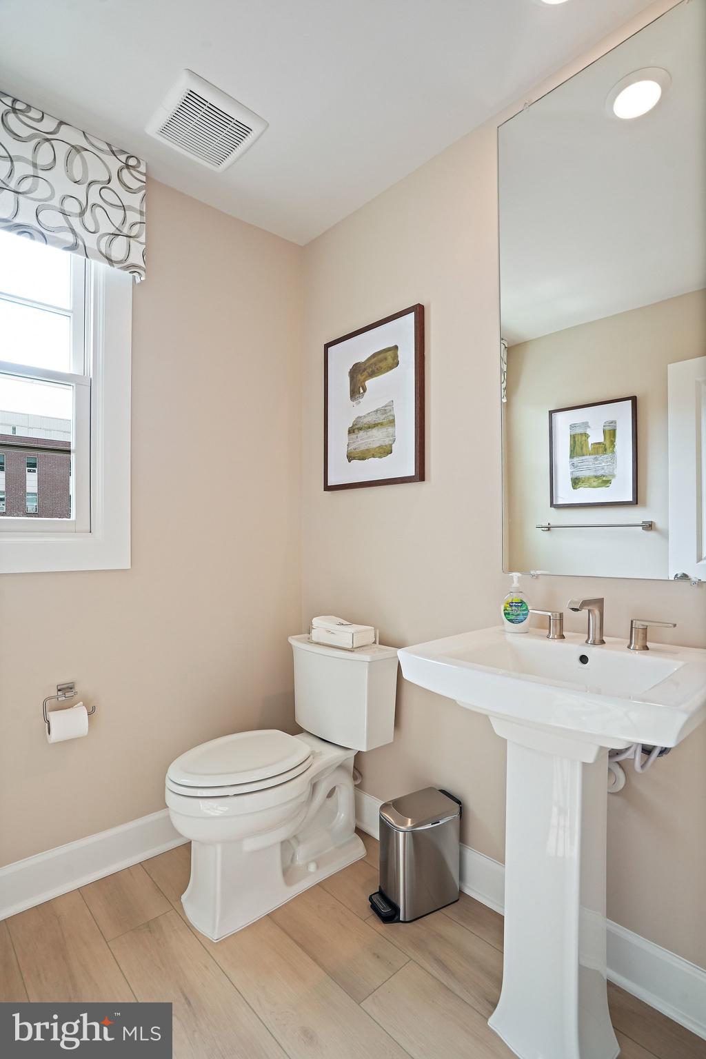 6819 16th Street Northwest Washington, DC 20012 - Photo 8 of 43