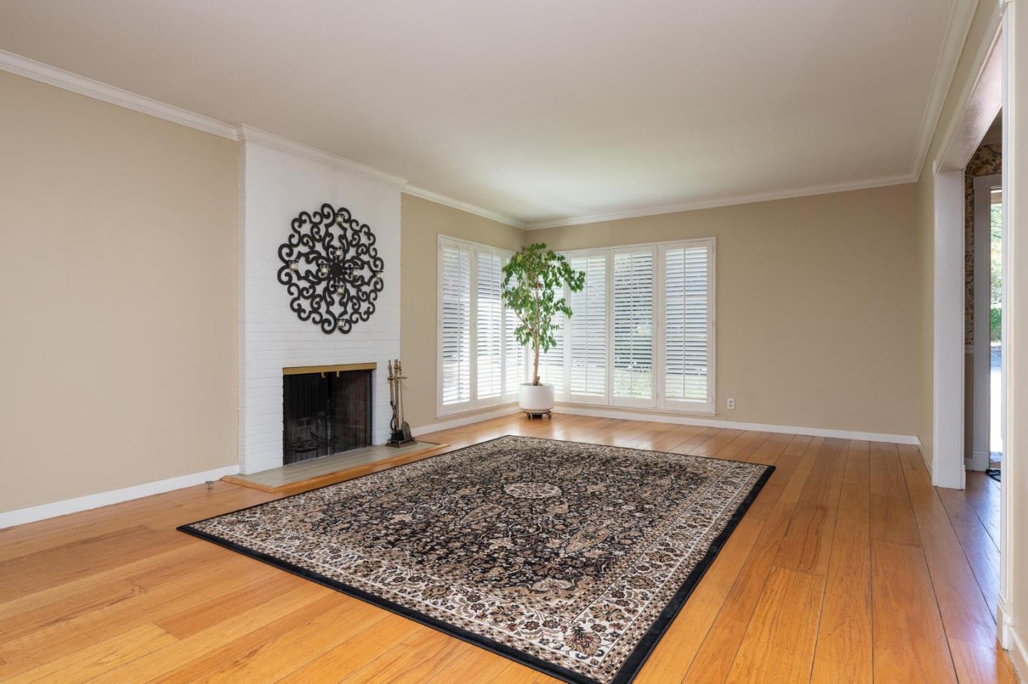 267 Eaton Road San Mateo, CA 94402 - Photo 12 of 34 Gallery Image 12