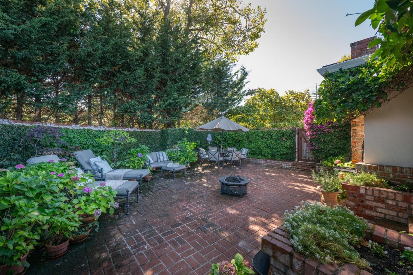 267 Eaton Road San Mateo, CA 94402 - Photo 27 of 34 Gallery Image 27