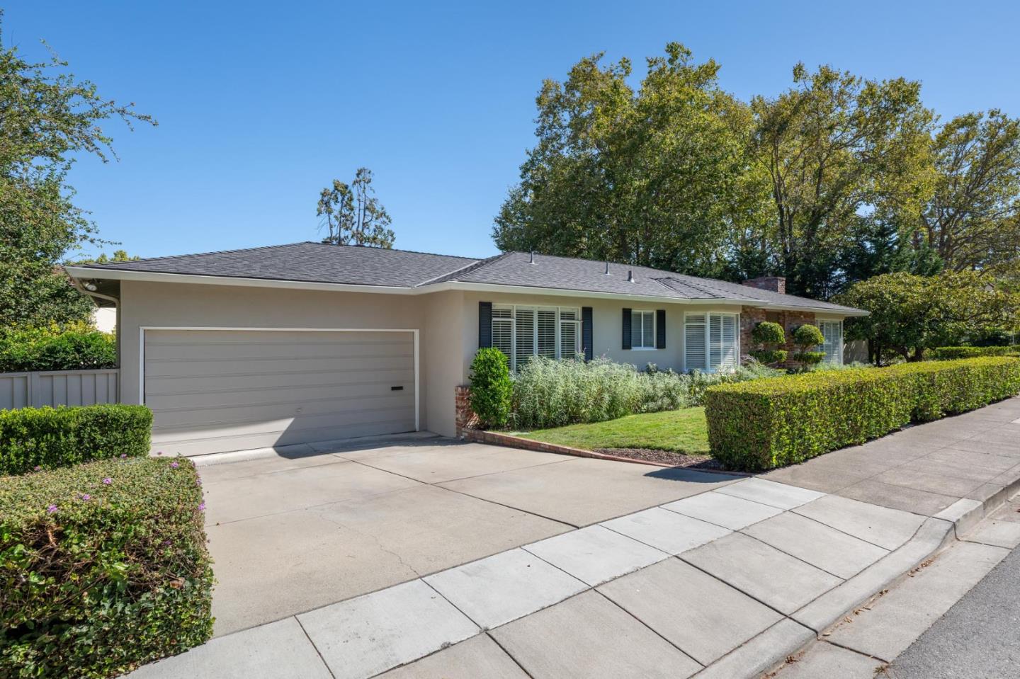 267 Eaton Road San Mateo, CA 94402 - Photo 3 of 34 Gallery Image 3