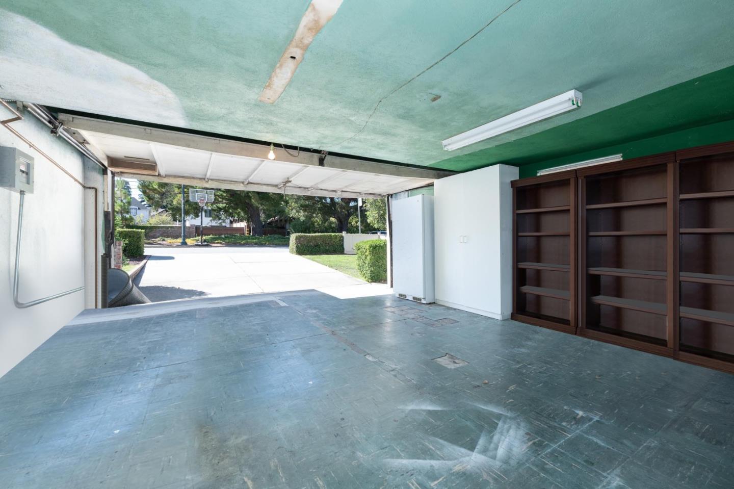 267 Eaton Road San Mateo, CA 94402 - Photo 31 of 34 Gallery Image 31