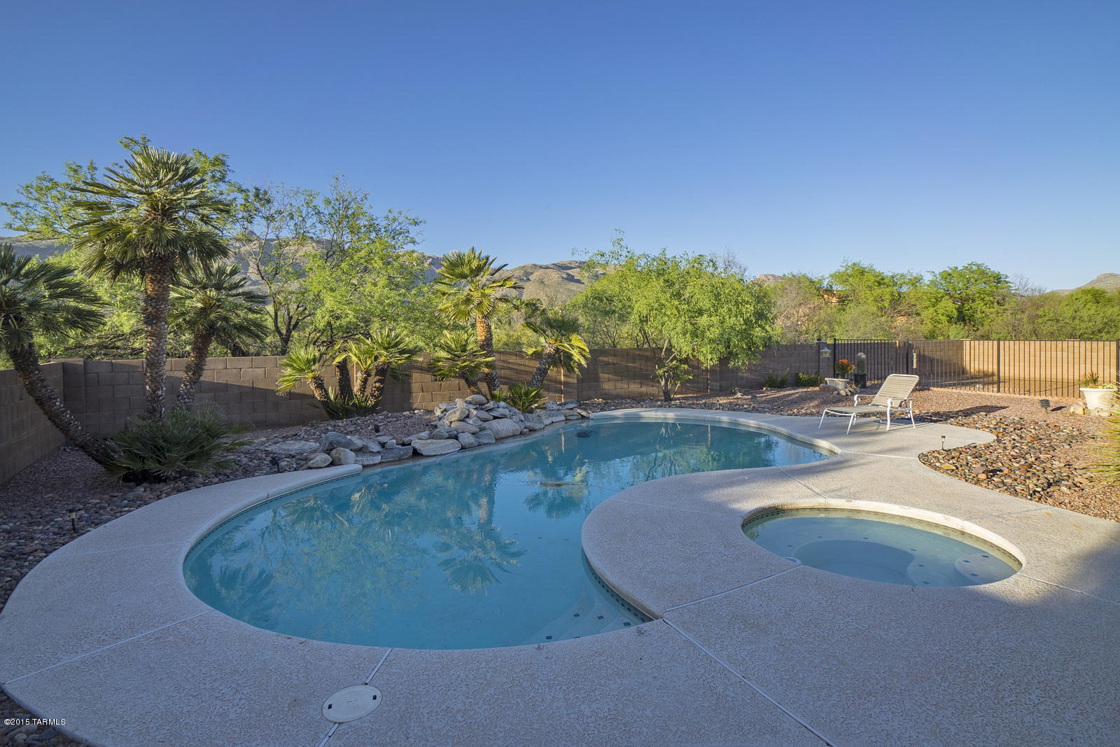 4261 Windridge Loop Tucson, AZ 85749 - Photo 2 of 24