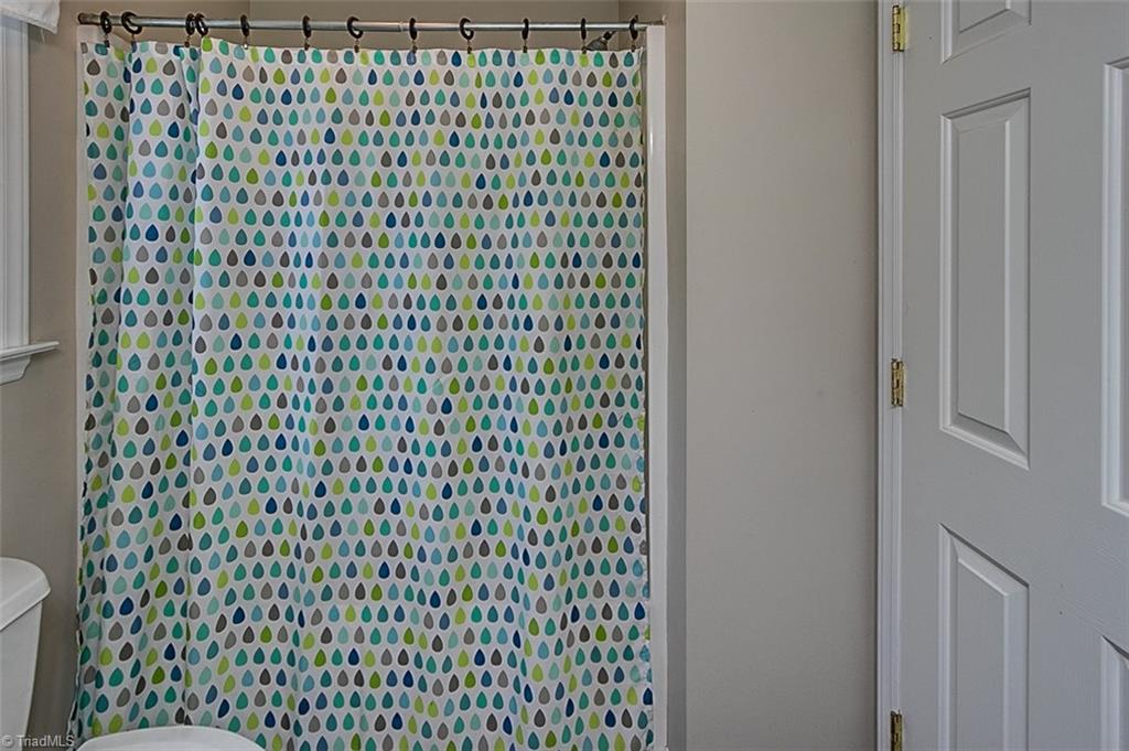 306 Charlie S Road Robbins, NC 27325 - Photo 18 of 30 Hall Bath, tub & shower