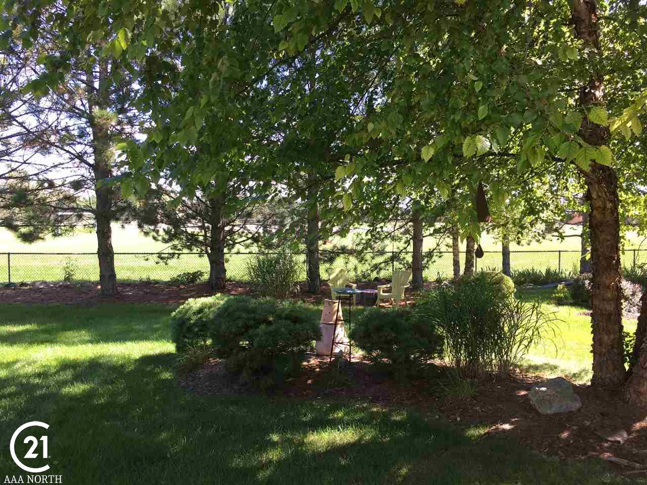 1399 Lakeview Drive Rochester Hills, MI 48306 - Photo 47 of 51