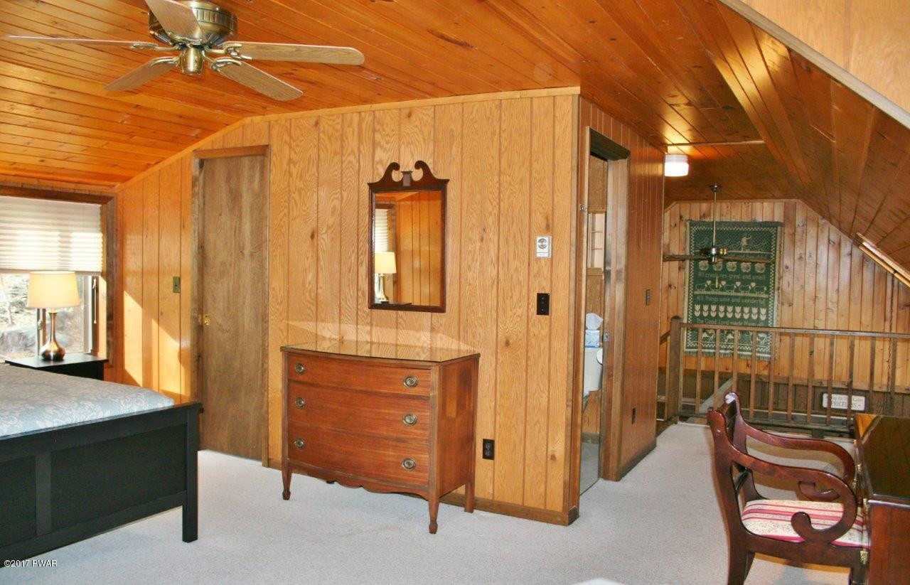 33 Rock Road Lakeville, PA 18438 - Photo 18 of 35