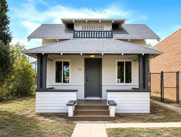 $529,999 | 124 South Olive Avenue, Rialto, CA 92376