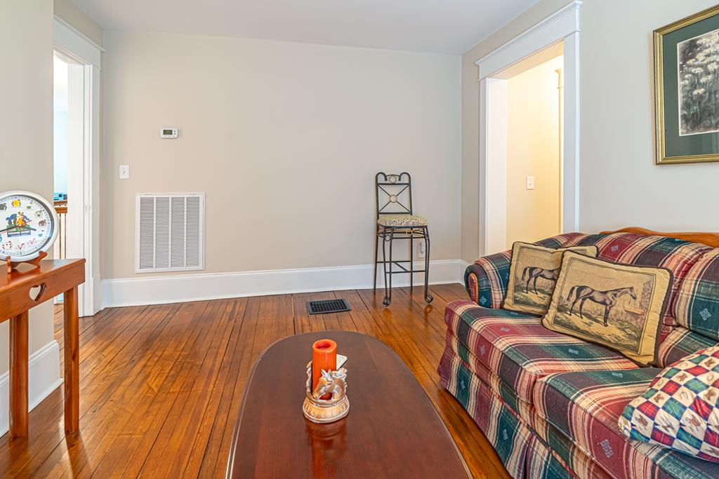 828 Colonial Road Southwest Abingdon, VA 24210 - Photo 53 of 63 Gallery Image 53