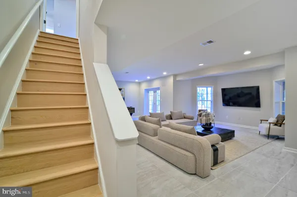 $1,650,000 | 42346 Ponderosa Drive, Chantilly, VA 20152