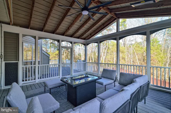 $1,650,000 | 42346 Ponderosa Drive, Chantilly, VA 20152