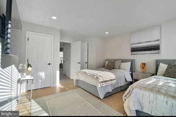 $1,650,000 | 42346 Ponderosa Drive, Chantilly, VA 20152