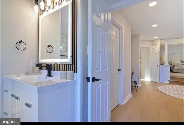 $1,650,000 | 42346 Ponderosa Drive, Chantilly, VA 20152