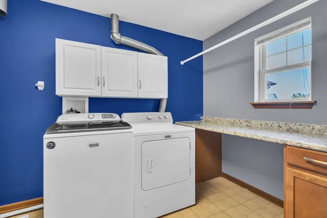 $289,900 | 2820 Glacier Way, Unit B, Wauconda, IL 60084