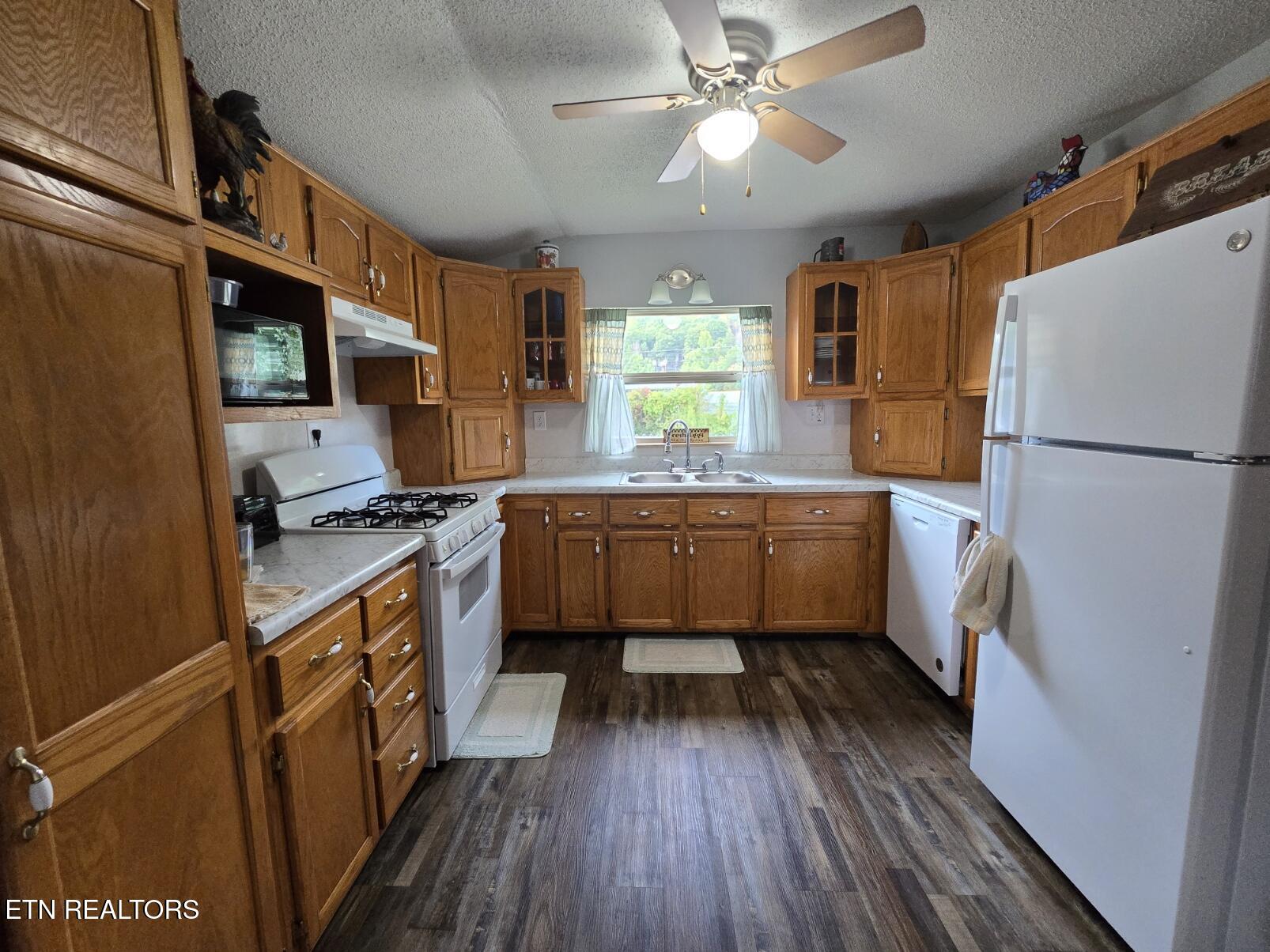 142 Norma Road Huntsville, TN 37756 - Photo 11 of 36 20250915_171000