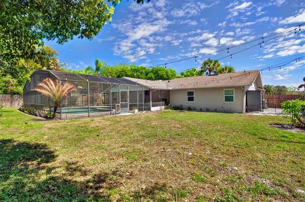 $565,000 | 4472 Winderlakes Drive, Orlando, FL 32835