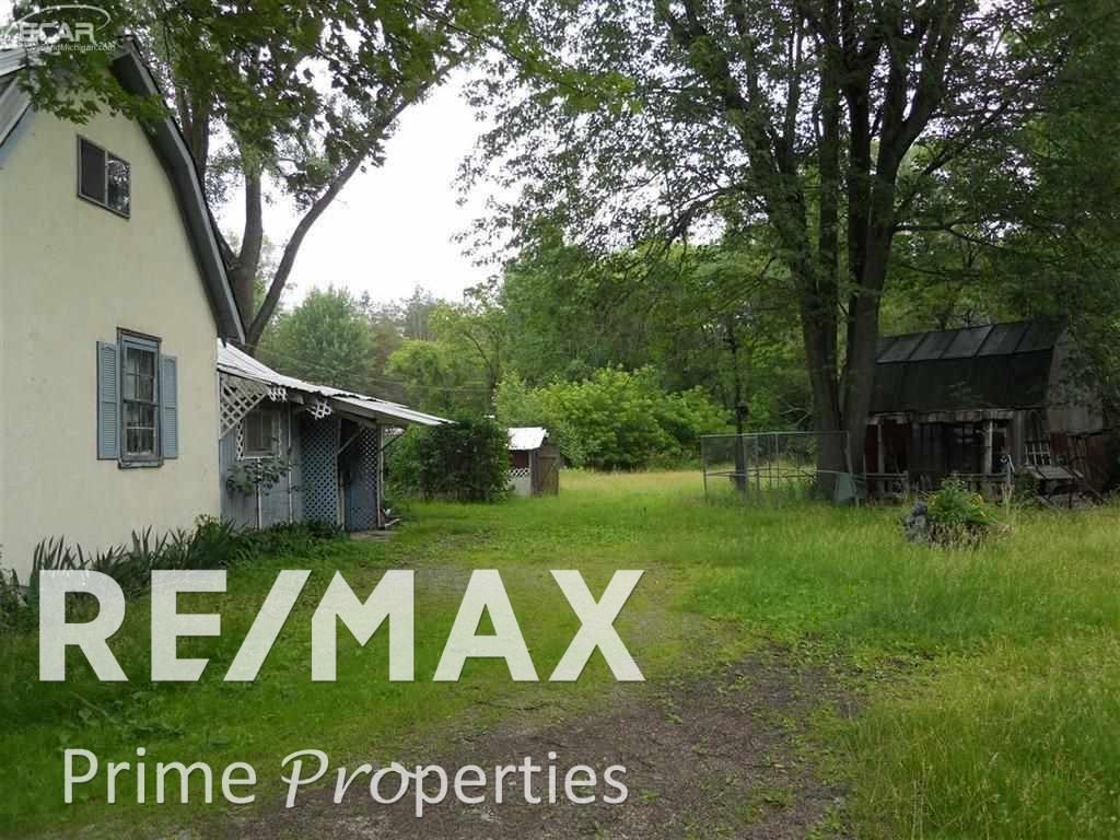 8255 Bell Road Birch Run, MI 48415 - Photo 24 of 44