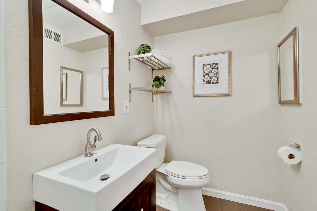 363 North Rengstorff Avenue, Unit 4 Mountain View, CA 94043 - Photo 46 of 54