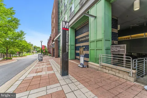 a car parked in front of a building