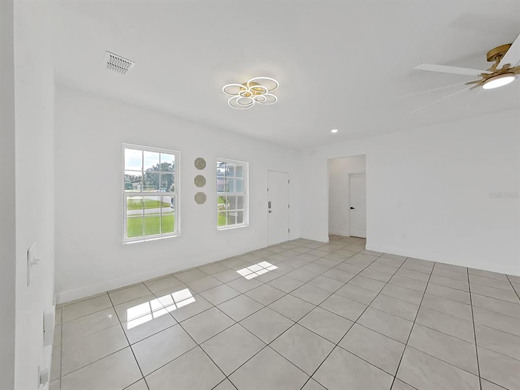 15094 Southwest 43rd Avenue Road Ocala, FL 34473 - Photo 17 of 44 Gallery Image 17