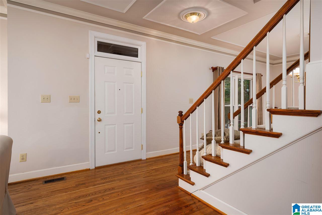 505 Meadow Ridge Circle Birmingham, AL 35242 - Photo 5 of 33