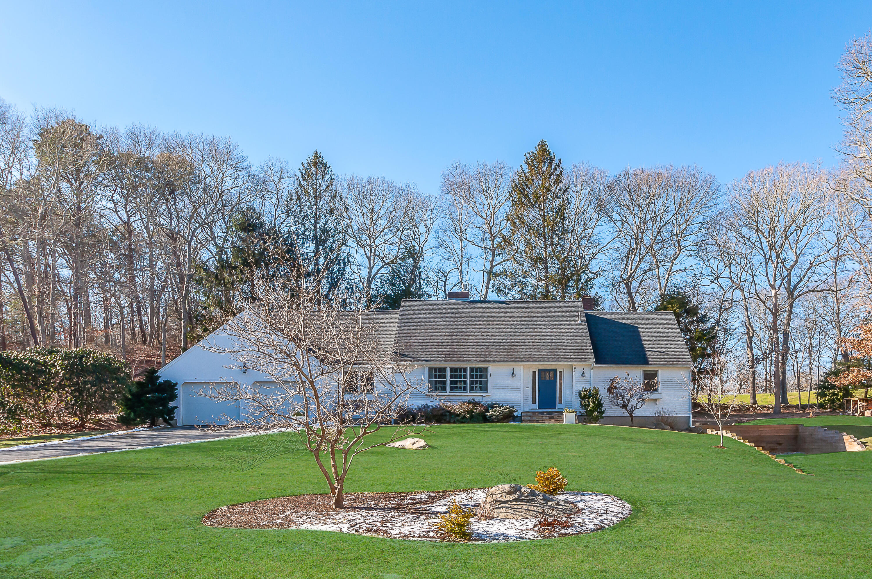 275 Midpine Road Cummaquid, MA 02675 - Photo 3 of 34 2401_GatesStrome275MidpineFinal_021