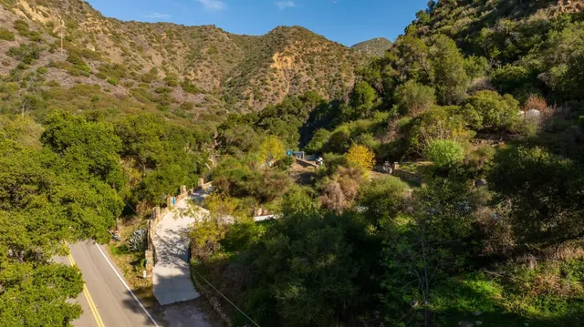 $712,500 | 16840 Maricopa Highway, Ojai, CA 93023