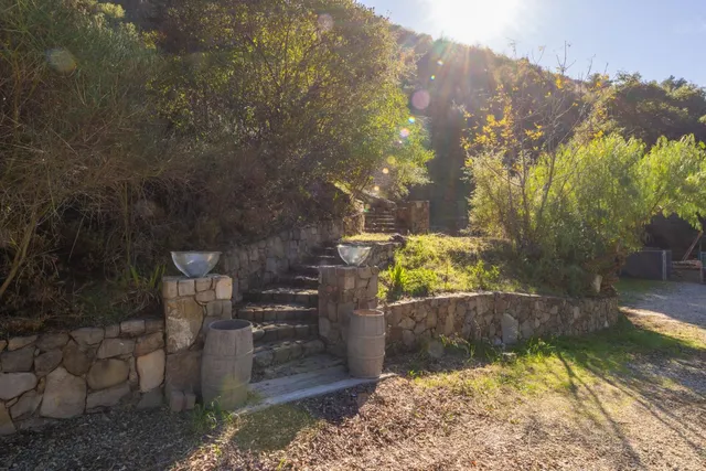 $712,500 | 16840 Maricopa Highway, Ojai, CA 93023