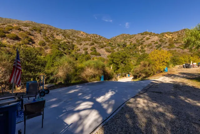 $712,500 | 16840 Maricopa Highway, Ojai, CA 93023