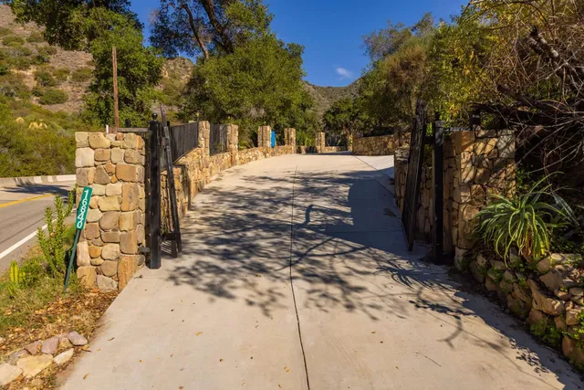 $712,500 | 16840 Maricopa Highway, Ojai, CA 93023