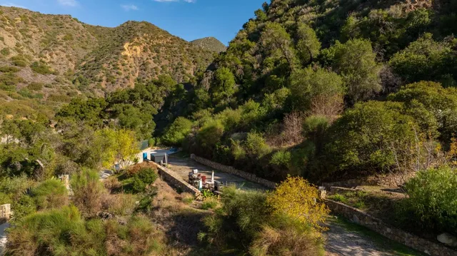 $712,500 | 16840 Maricopa Highway, Ojai, CA 93023