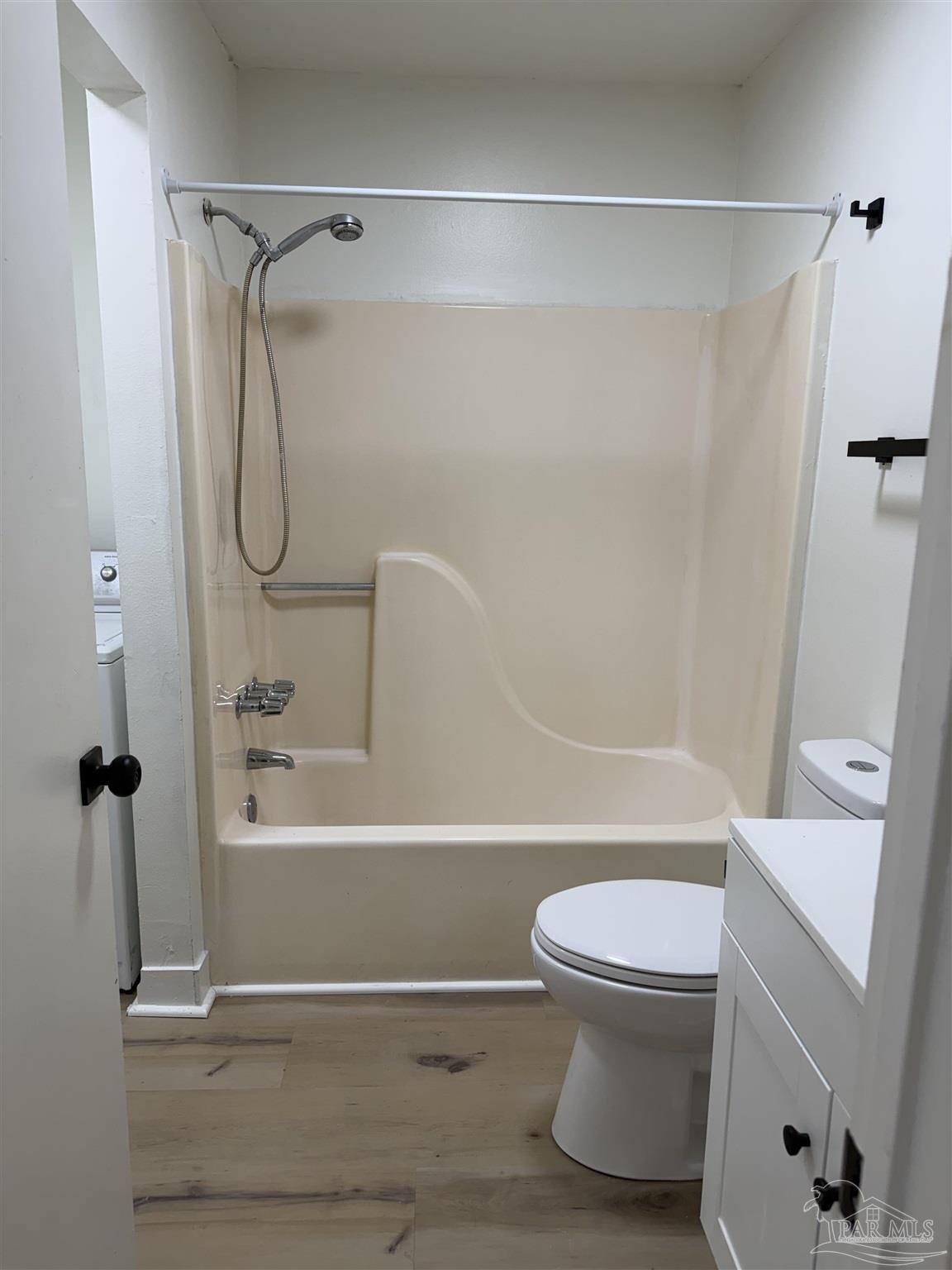 7116 Pearson Road, Unit F Pensacola, FL 32526 - Photo 6 of 18 Gallery Image 6