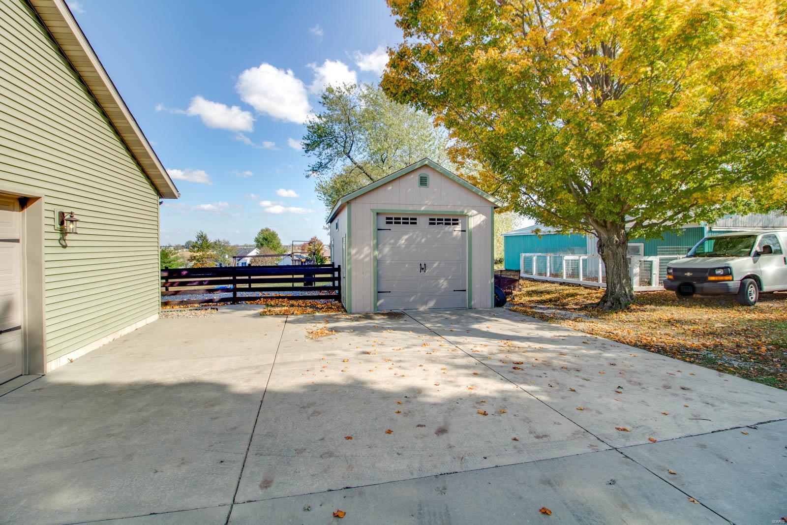 2650 Vulliet Road Highland, IL 62249 - Photo 7 of 52 Gallery Image 7