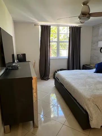 $5,000 | 19901 East Country Club Drive, Unit 2505, Aventura, FL 33180