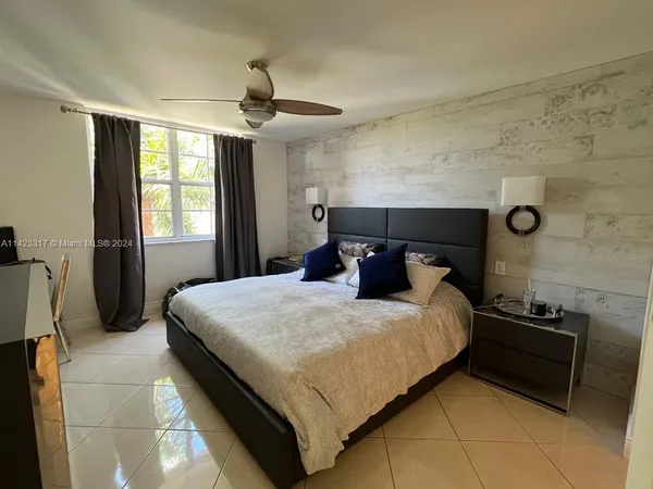 $6,500 | 19901 East Country Club Drive, Unit 2505, Aventura, FL 33180