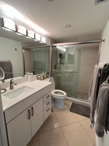 $5,000 | 19901 East Country Club Drive, Unit 2505, Aventura, FL 33180