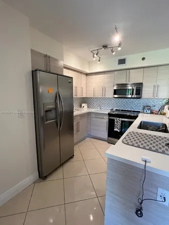 $6,500 | 19901 East Country Club Drive, Unit 2505, Aventura, FL 33180